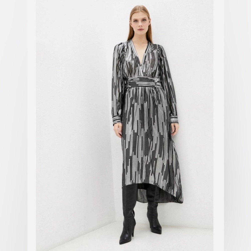 Exceptional IRO black and silver gown